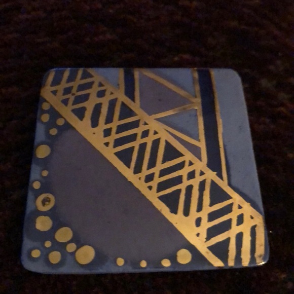 Pin - Picture 2 of 2